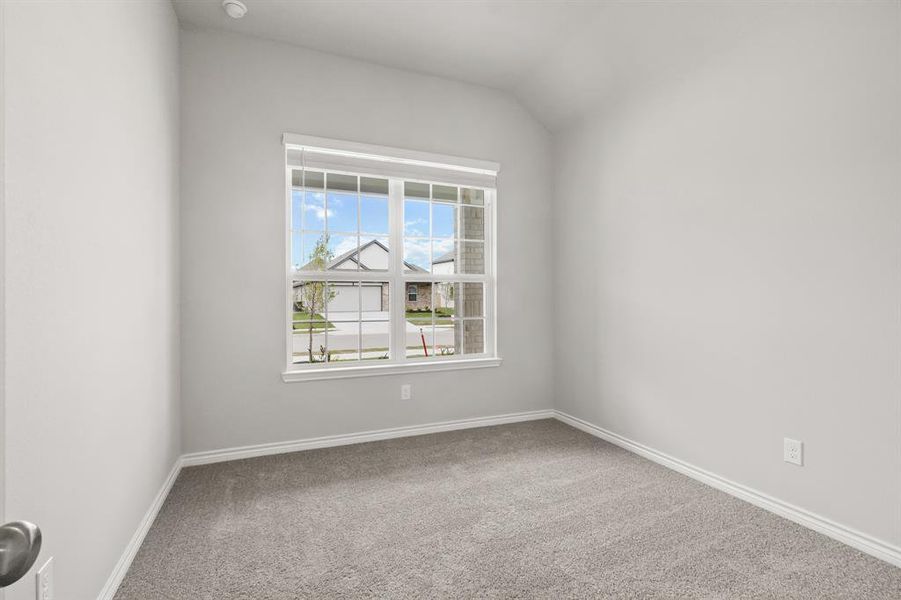 Spacious, unfurnished interior of a new home in Deer Creek, Crowley (Image 13).