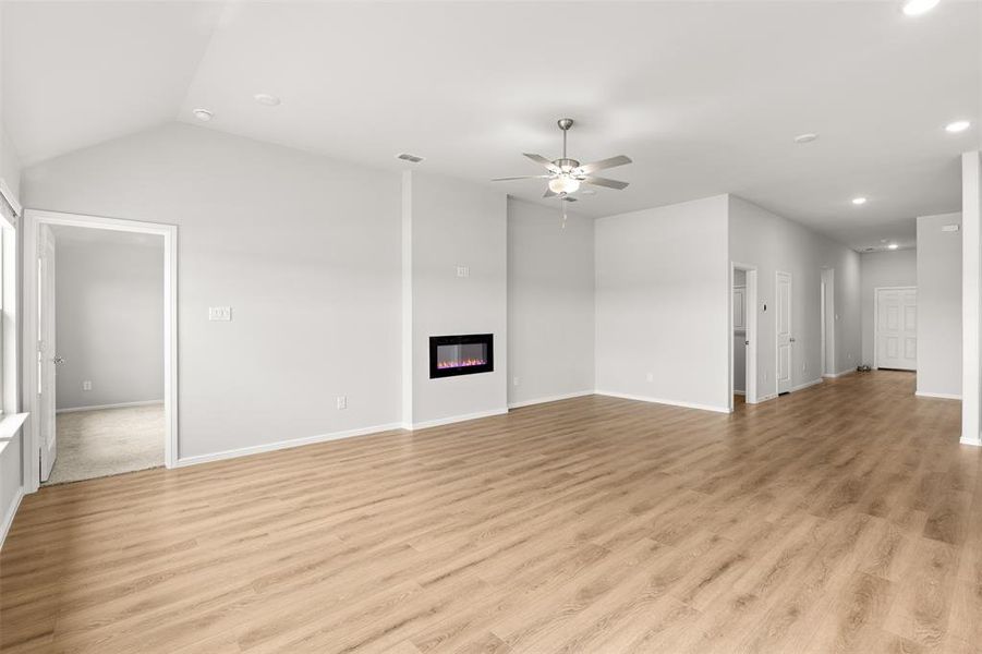 Spacious, unfurnished interior of a new home in Verandah, Royse City (Image 28).