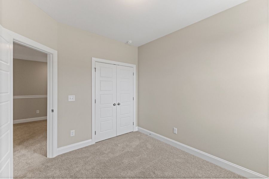 Representative unfurnished interior of a home built from the The Juniper by RobuckHomes in Kennebec Crossing, Angier (Image 106).