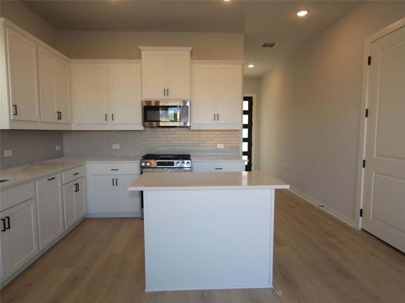 Furnished interior view inside a new home in Estancia West, Manchaca (Image 10).