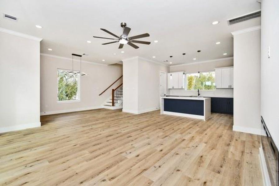 Spacious, unfurnished interior of a new home in , Houston (Image 36).