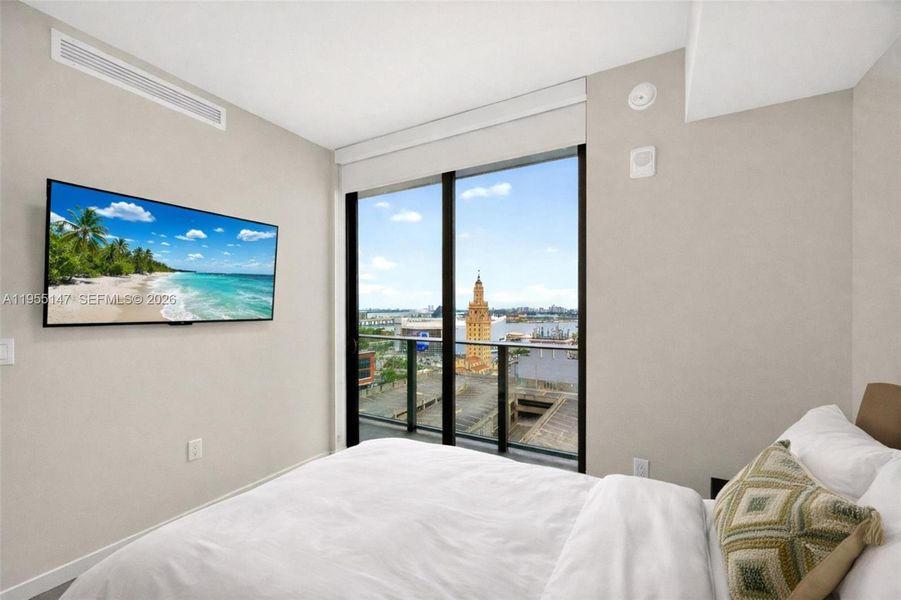 Image 21 of a home in .