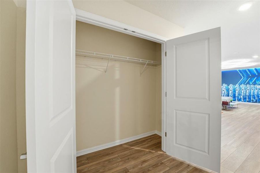 Spacious, unfurnished interior of a new home in , Clermont (Image 23).