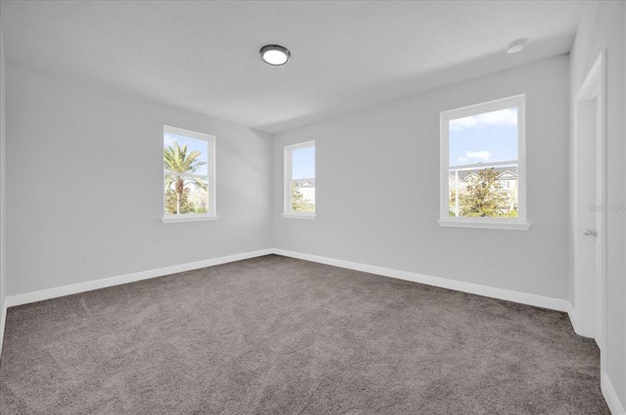 Spacious, unfurnished interior of a new home in , Casselberry (Image 16).