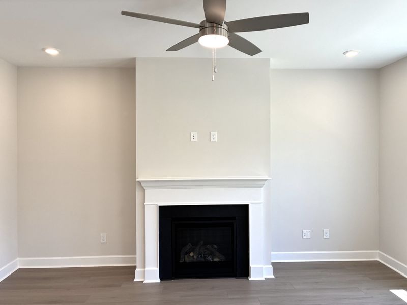 Spacious, unfurnished interior of a new home in Holly Ridge, Greenville (Image 14). Spacious, unfurnished interior of a new home in Holly Ridge, Greenville (Image 14).
