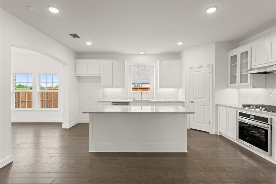 08. 12710 Meadow Glen - Kitchen 08. 12710 Meadow Glen - Kitchen