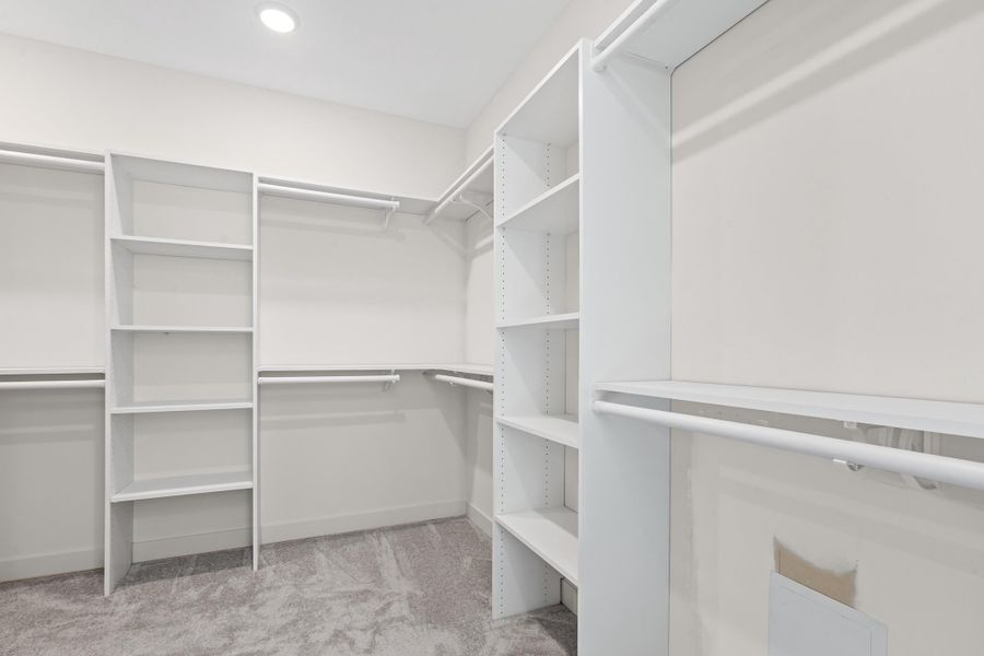 Spacious, unfurnished interior of a new home in White Oak, Arlington (Image 17). Spacious, unfurnished interior of a new home in White Oak, Arlington (Image 17).