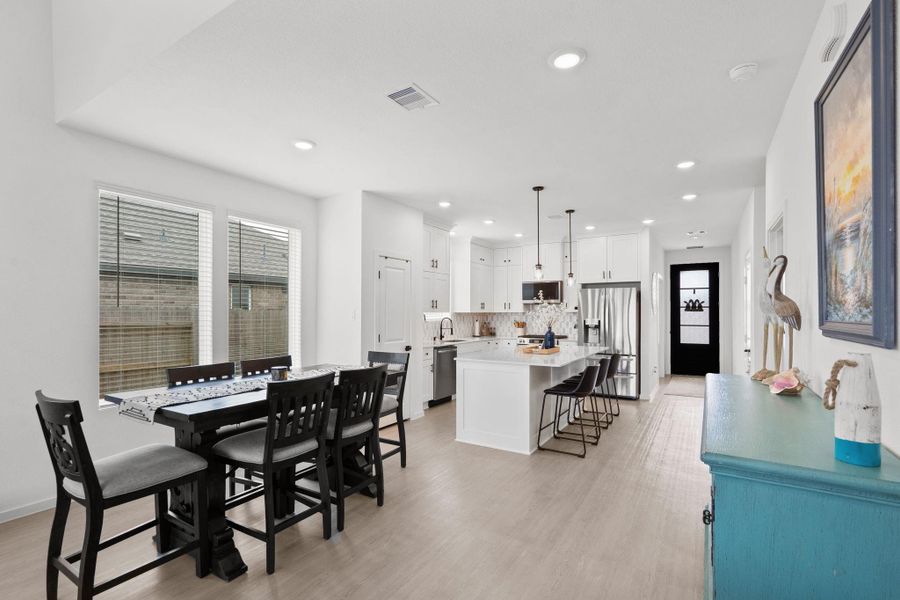 Furnished interior view inside a new home in Lago Mar, Texas City (Image 17).