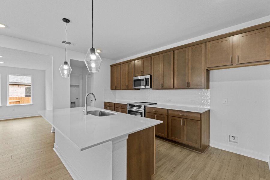 Furnished interior view inside a new home in Riverview, Georgetown (Image 12).