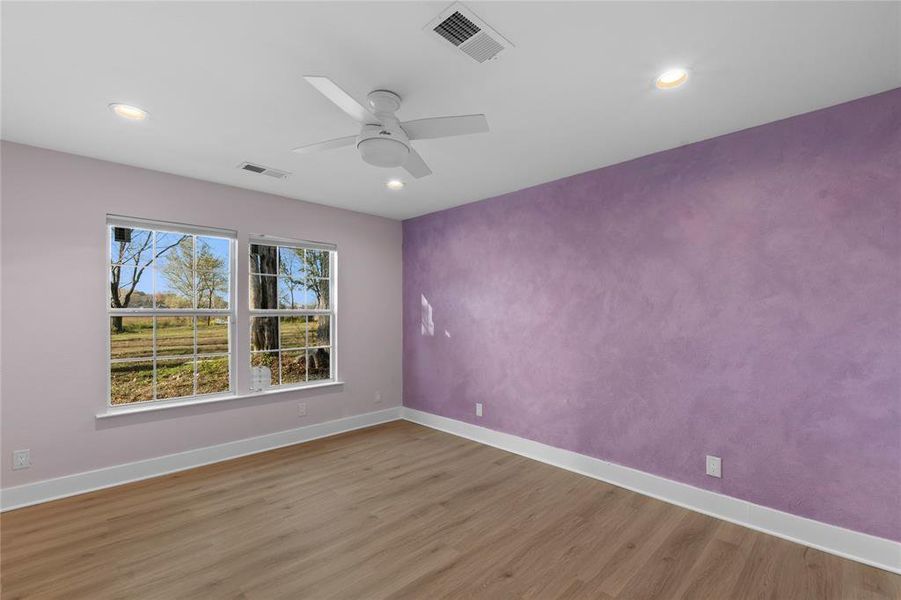 Spacious, unfurnished interior of a new home in , Gun Barrel City (Image 20).
