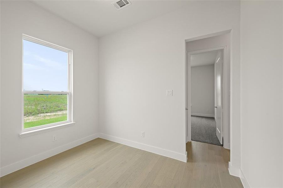 Spacious, unfurnished interior of a new home in , Venus (Image 22). Spacious, unfurnished interior of a new home in , Venus (Image 22).