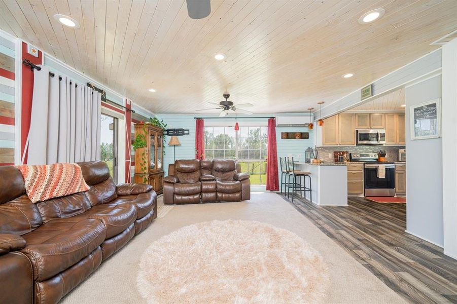 Furnished interior view inside a new home in , Leesburg (Image 12).