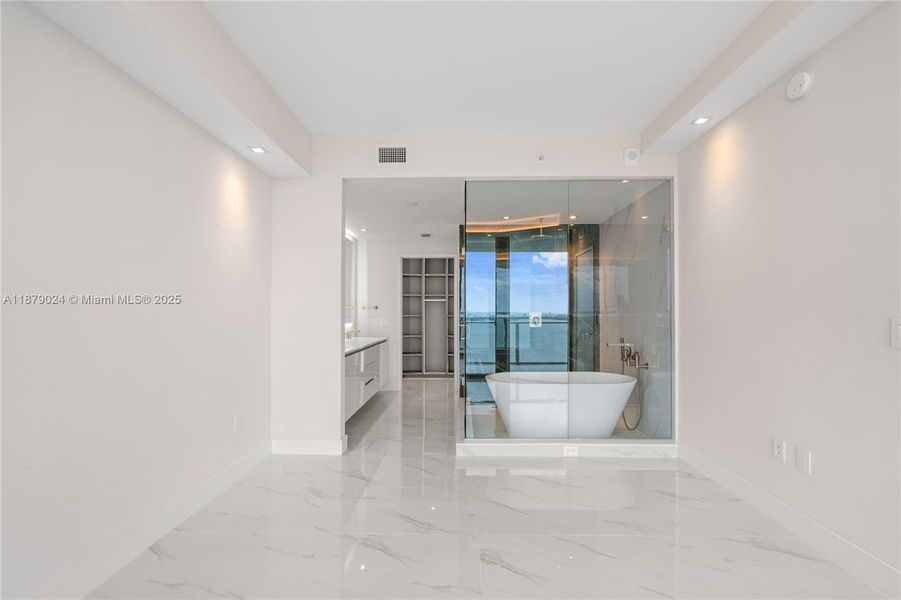 Image 76 of a home in Aria Reserve.