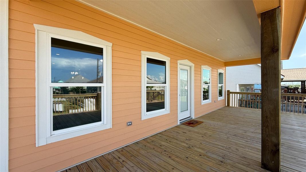 Exterior details and patio area of a home in , Bolivar Peninsula (Image 24).