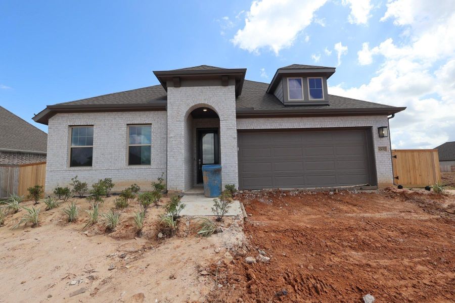Welcome to The Broadacre by David Weekley Homes. **HOME ESTIMATED TO BE COMPLETE AUGUST 2026**