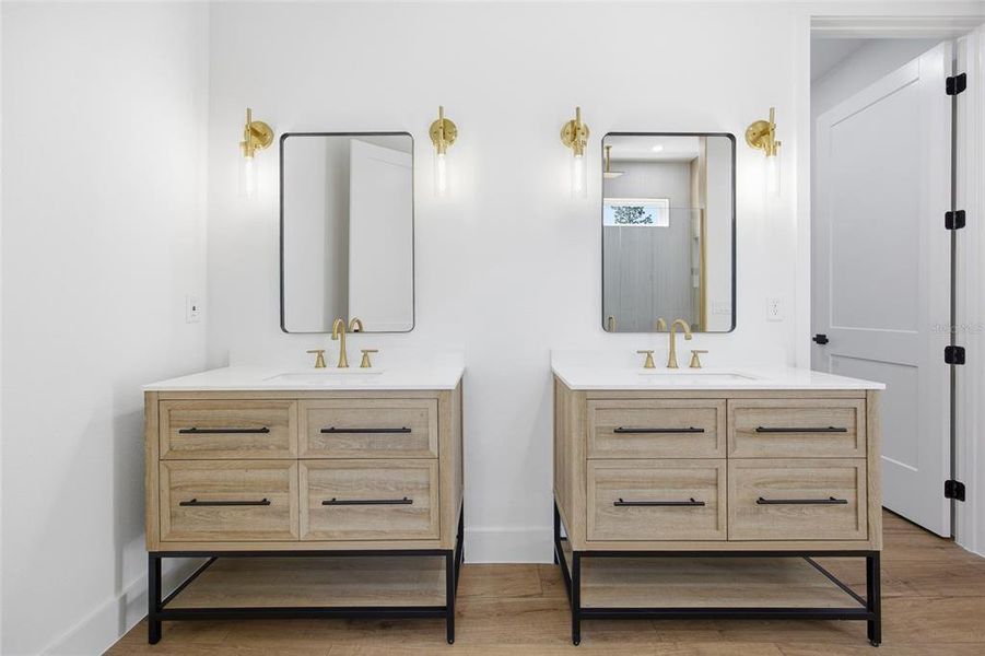 Furnished interior view inside a new home in , Dunnellon (Image 14).