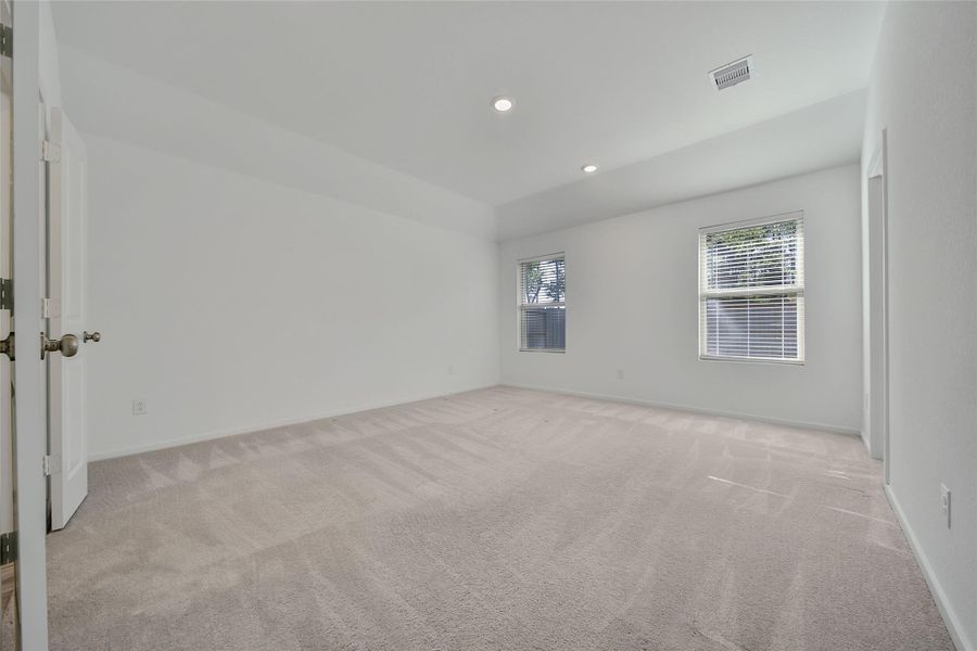 Spacious, unfurnished interior of a new home in The Highlands: Richmond Collections, Porter (Image 26).