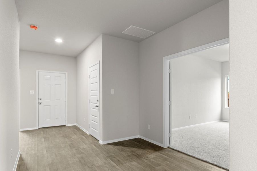 Spacious, unfurnished interior of a new home in Oaks at San Gabriel, Georgetown (Image 19).