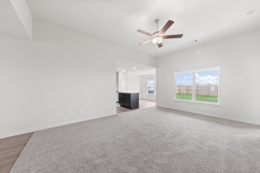 Spacious, unfurnished interior of a new home in Retreat at Fossil Creek, Fort Worth (Image 8).