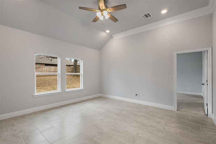 Living room with crown molding detail