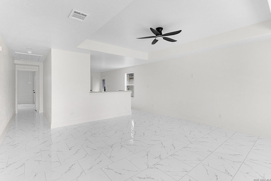 Spacious, unfurnished interior of a new home in , Spring Branch (Image 15).