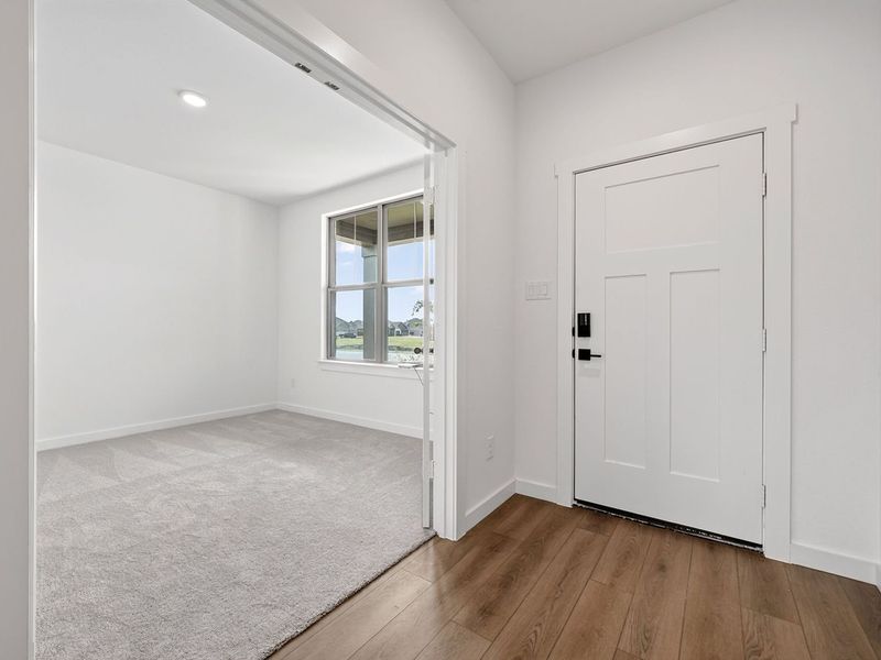 Spacious, unfurnished interior of a new home in Meadow Ridge Estates, Josephine (Image 22).