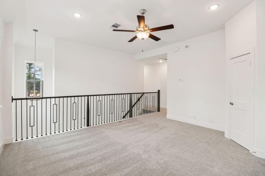 Spacious, unfurnished interior of a new home in Kresston 50's, Montgomery (Image 25).