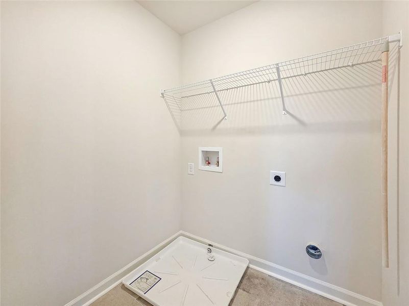 Spacious, unfurnished interior of a new home in , Gainesville (Image 39).