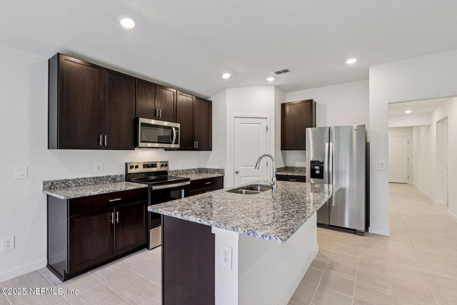 Furnished interior view inside a new home in Kings Preserve, Jacksonville (Image 7). Furnished interior view inside a new home in Kings Preserve, Jacksonville (Image 7).