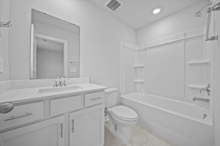 Furnished interior view inside a new home in Collier Ridge, Moore (Image 6).