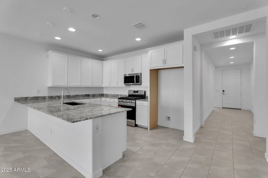 8-web-or-mls-Flower-8