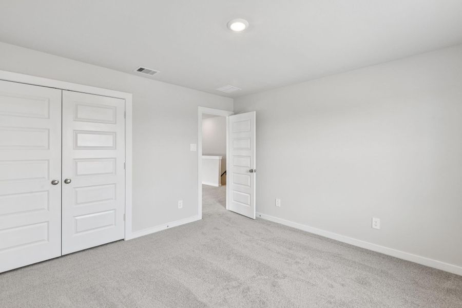 Spacious, unfurnished interior of a new home in Stewart's Ranch, Conroe (Image 24). Spacious, unfurnished interior of a new home in Stewart's Ranch, Conroe (Image 24).