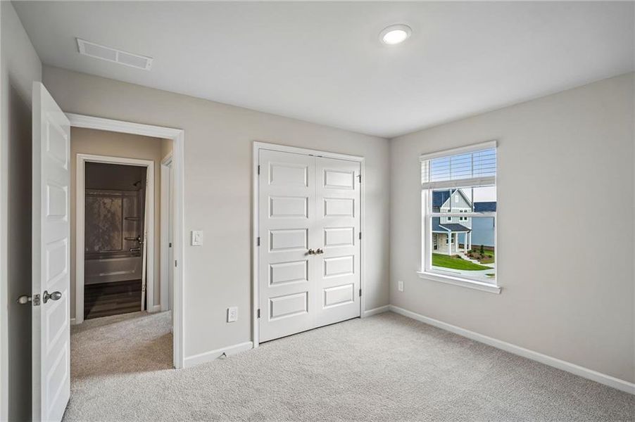 Spacious, unfurnished interior of a new home in Martin Springs - Estate Series, Lawrenceville (Image 29).