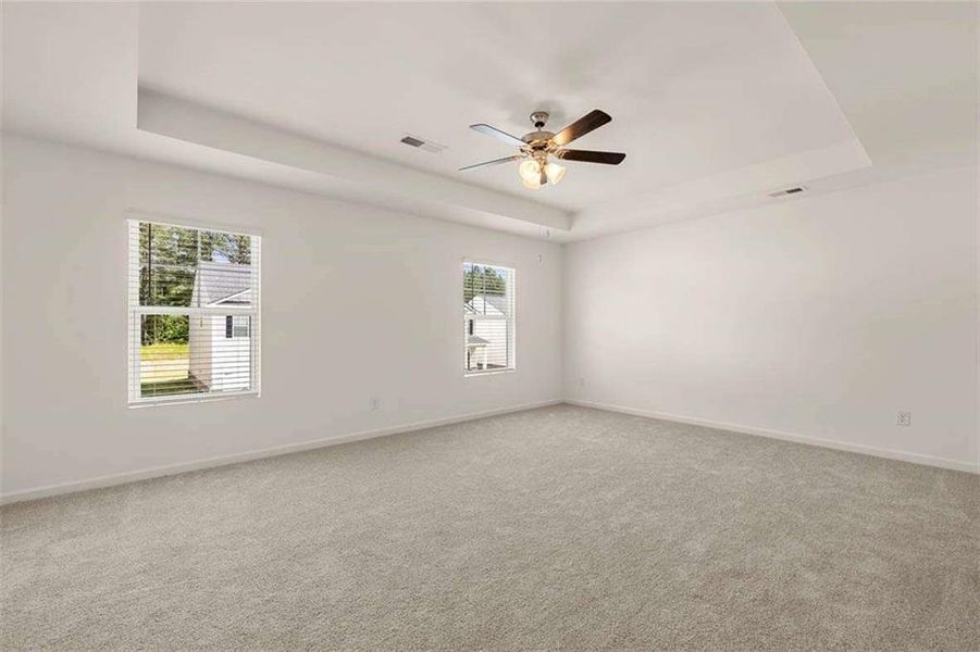 Spacious, unfurnished interior of a new home in Shoal Creek, Hampton (Image 19).