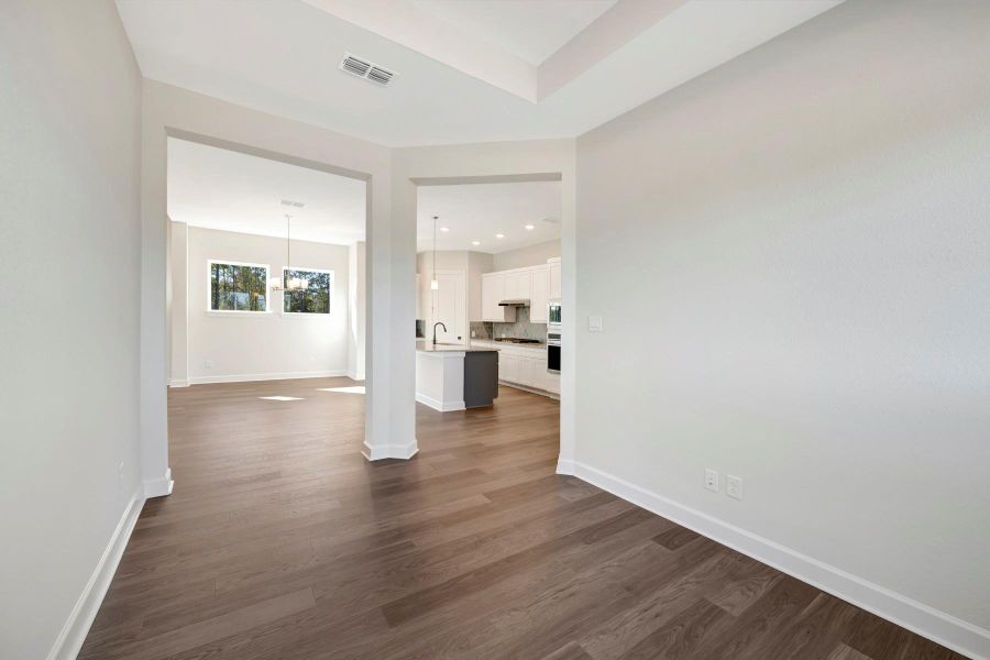 Spacious, unfurnished interior of a new home in ARTAVIA 45' Homesites, Conroe (Image 30).