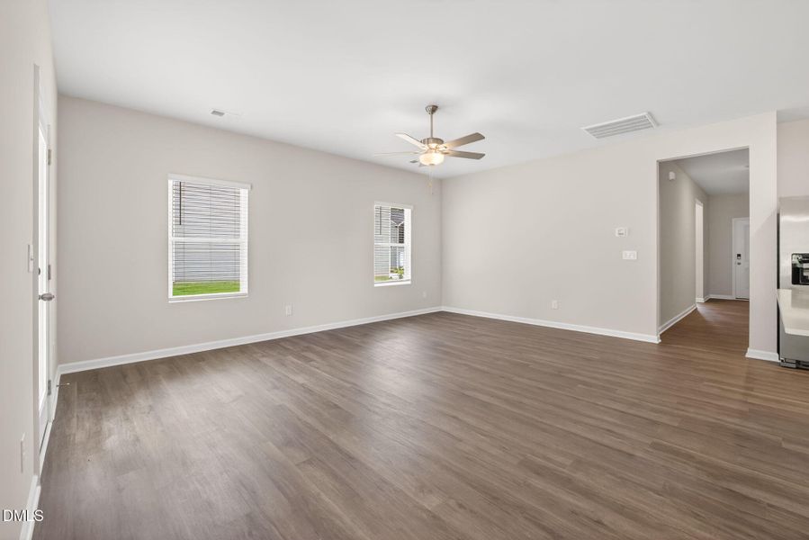 20-web-or-mls-DSC01487 20-web-or-mls-DSC01487