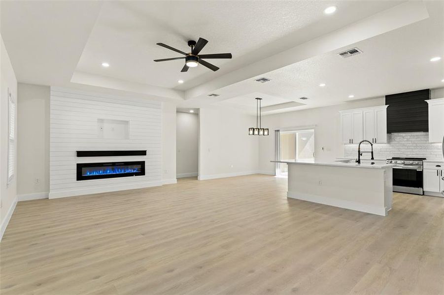 Spacious, unfurnished interior of a new home in , Brooksville (Image 36).