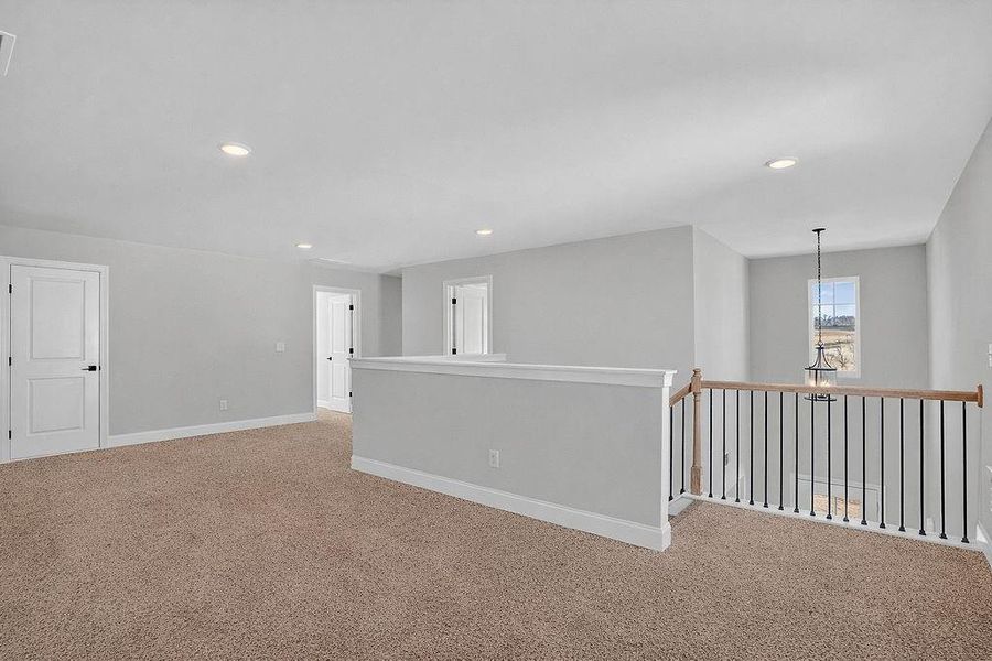 Spacious, unfurnished interior of a new home in , Homer (Image 16).