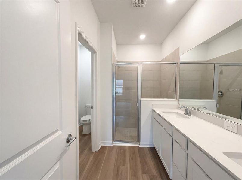 Furnished interior view inside a new home in Grand Park, Dunnellon (Image 10).