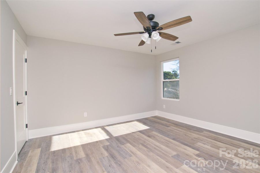 Spacious, unfurnished interior of a new home in , Charlotte (Image 33).