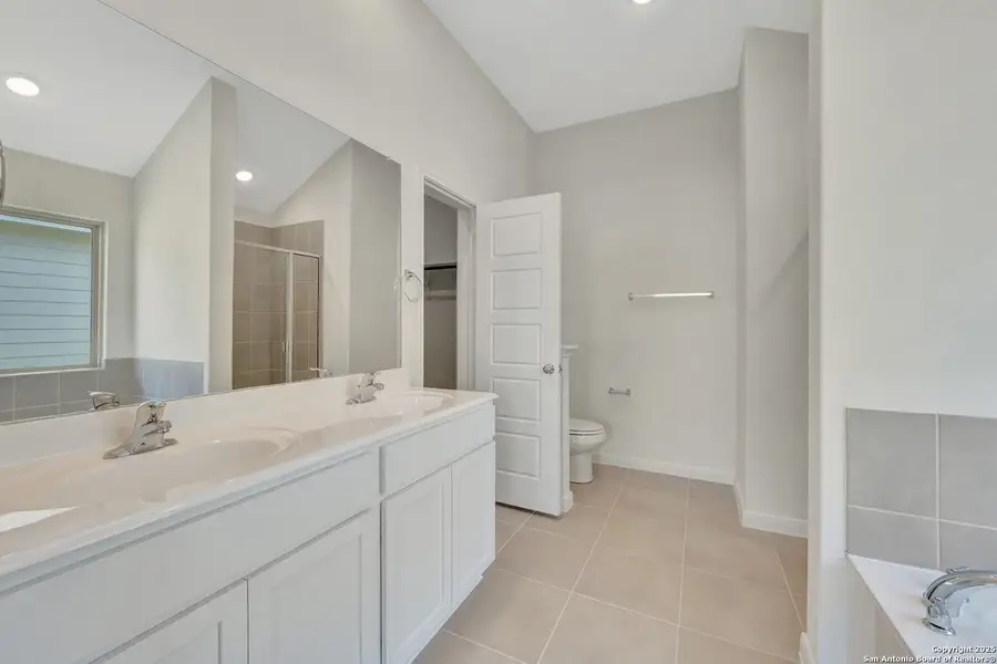 Furnished interior view inside a new home in Park Place, New Braunfels (Image 8). Furnished interior view inside a new home in Park Place, New Braunfels (Image 8).