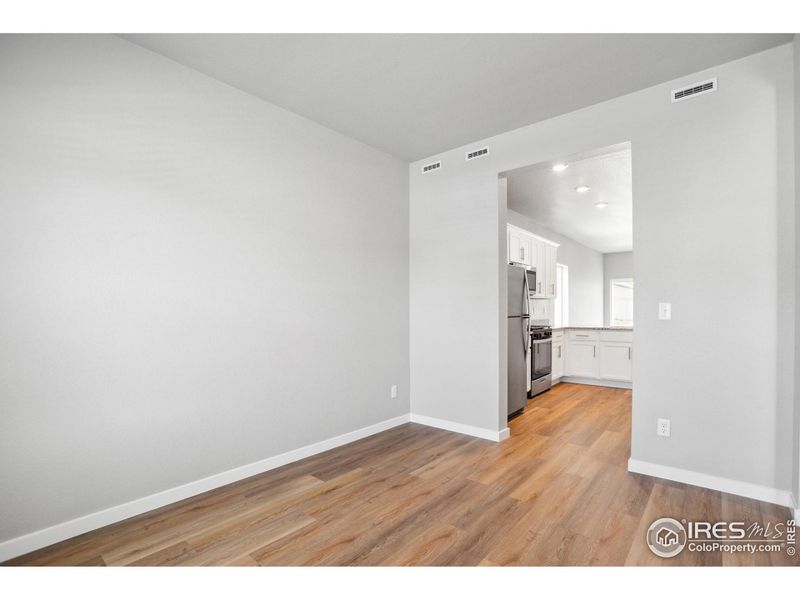 Spacious, unfurnished interior of a new home in Hidden Valley Farm, Severance (Image 12).