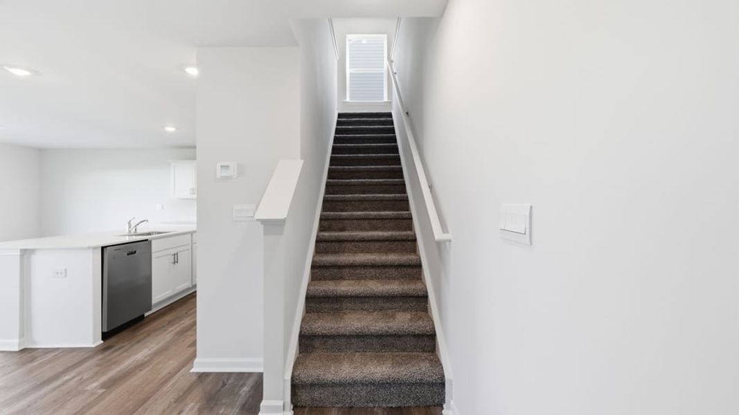 Spacious, unfurnished interior of a new home in Cedar Gap, Fountain Inn (Image 22).