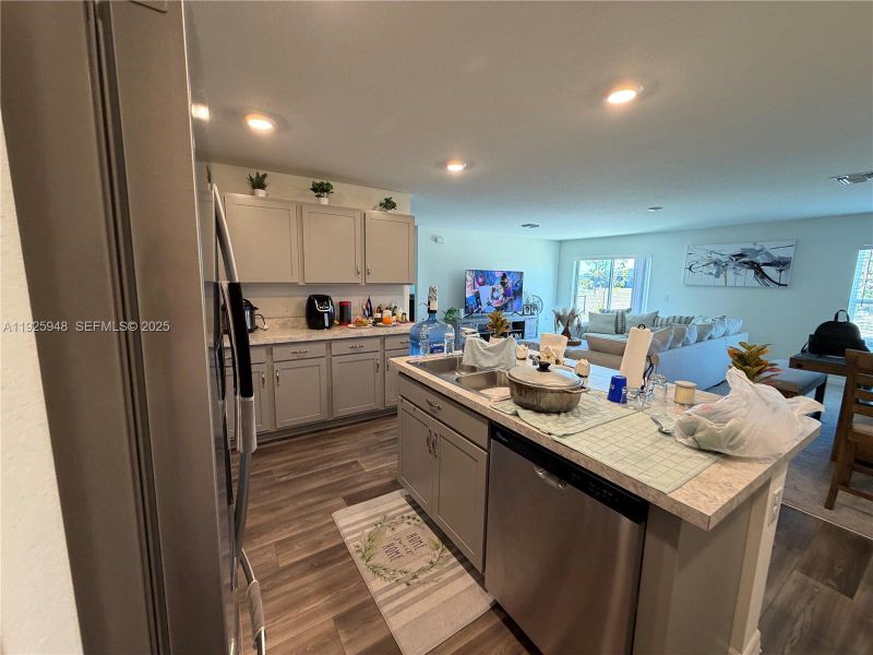 Furnished interior view inside a new home in , Cape Coral (Image 15).