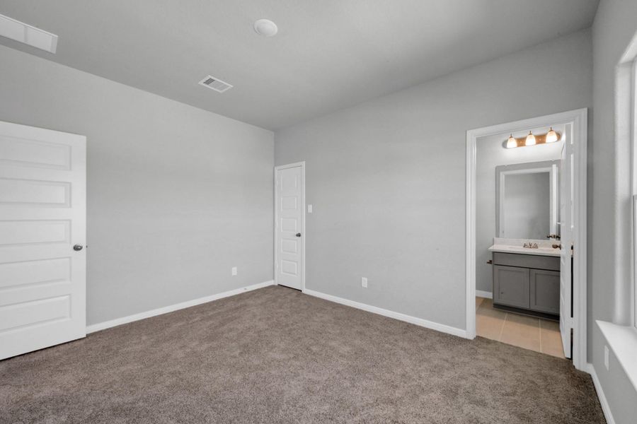 Spacious, unfurnished interior of a new home in Lexington Heights 50', Willis (Image 19). Spacious, unfurnished interior of a new home in Lexington Heights 50', Willis (Image 19).