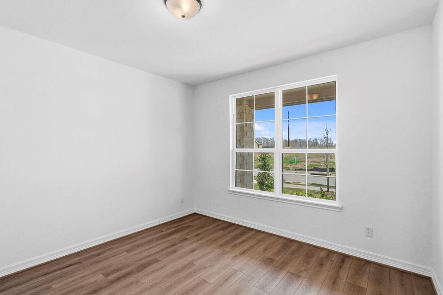 Spacious, unfurnished interior of a new home in Austin Point, Richmond (Image 25).