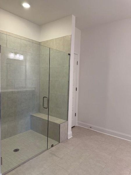 Spacious, unfurnished interior of a new home in Cooper's Walk, Loganville (Image 18).