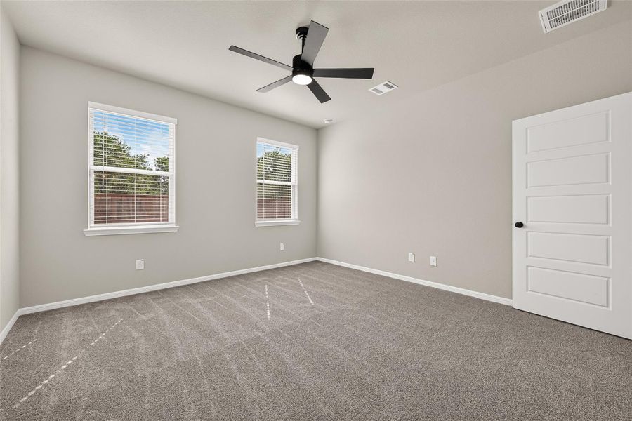 Spacious, unfurnished interior of a new home in La Segarra, Brookshire (Image 42).