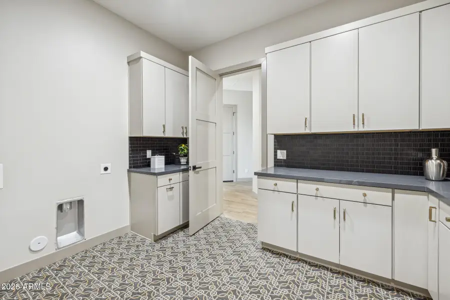 Laundry Access to Master Closet