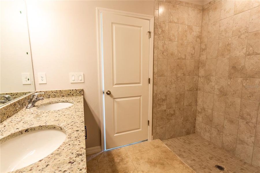 Spacious, unfurnished interior of a new home in , Lehigh Acres (Image 16). Spacious, unfurnished interior of a new home in , Lehigh Acres (Image 16).